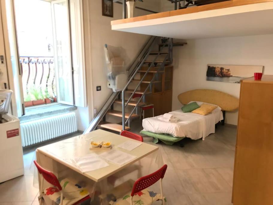 Casa Vacanza Trinita Napoli Eksteriør billede